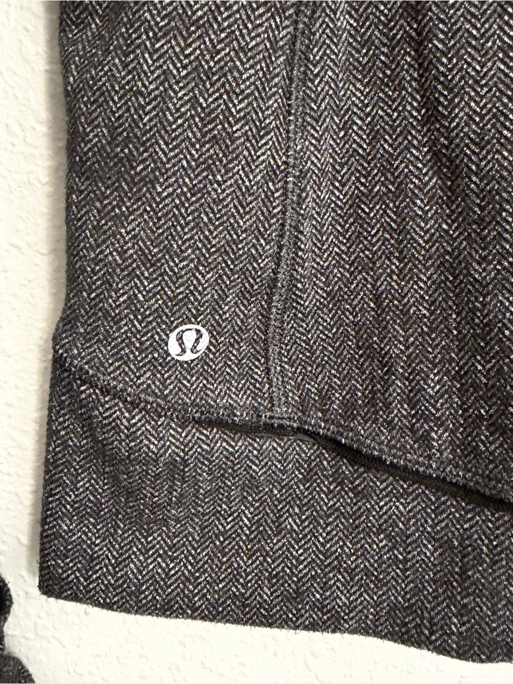 Lululemon Think Fast Pullover - Picture 4 of 7